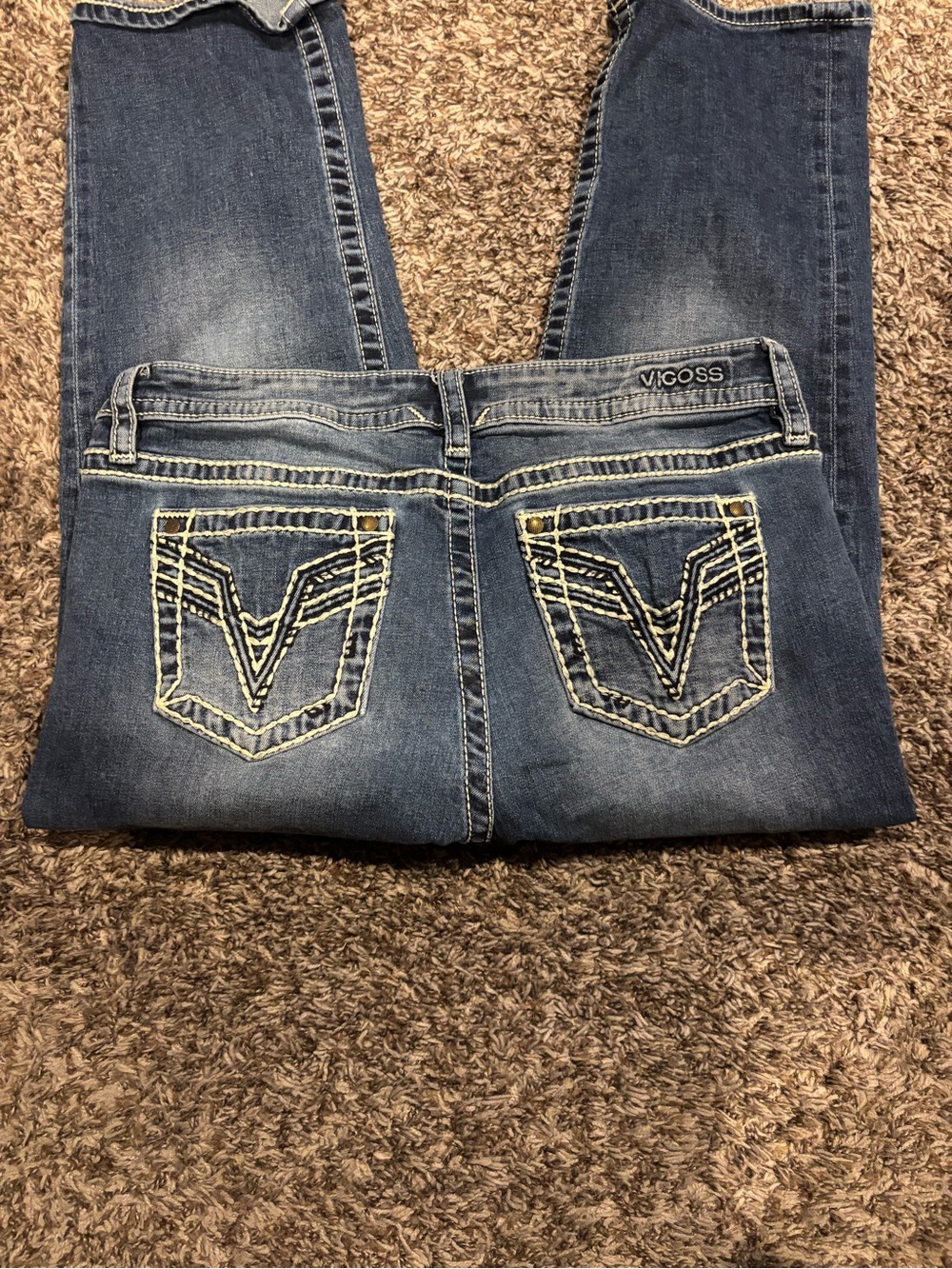 Women’s Vigoss Capri Jeans with Embroidered Back Pockets